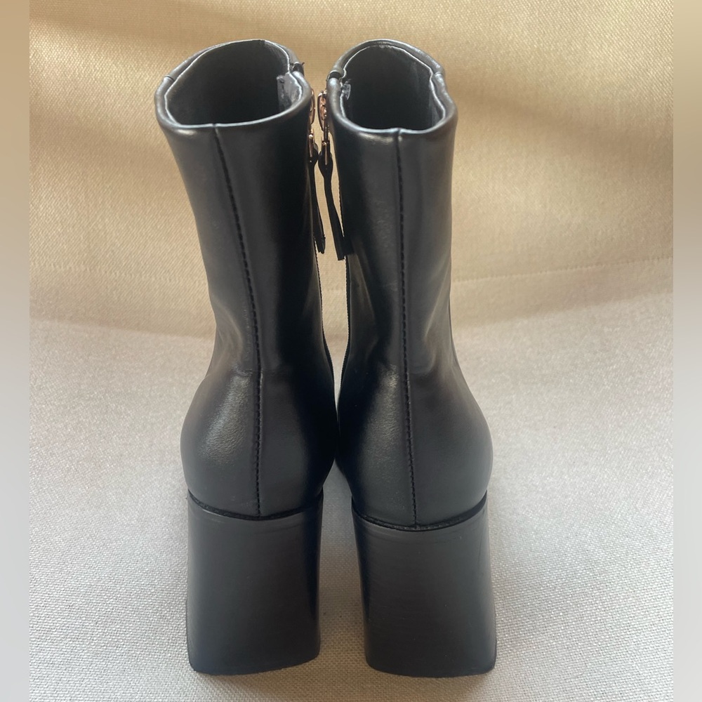 BILLINI Scorpio Black Leather Block Heel Ankle Boots 9 - Picture 4 of 6
